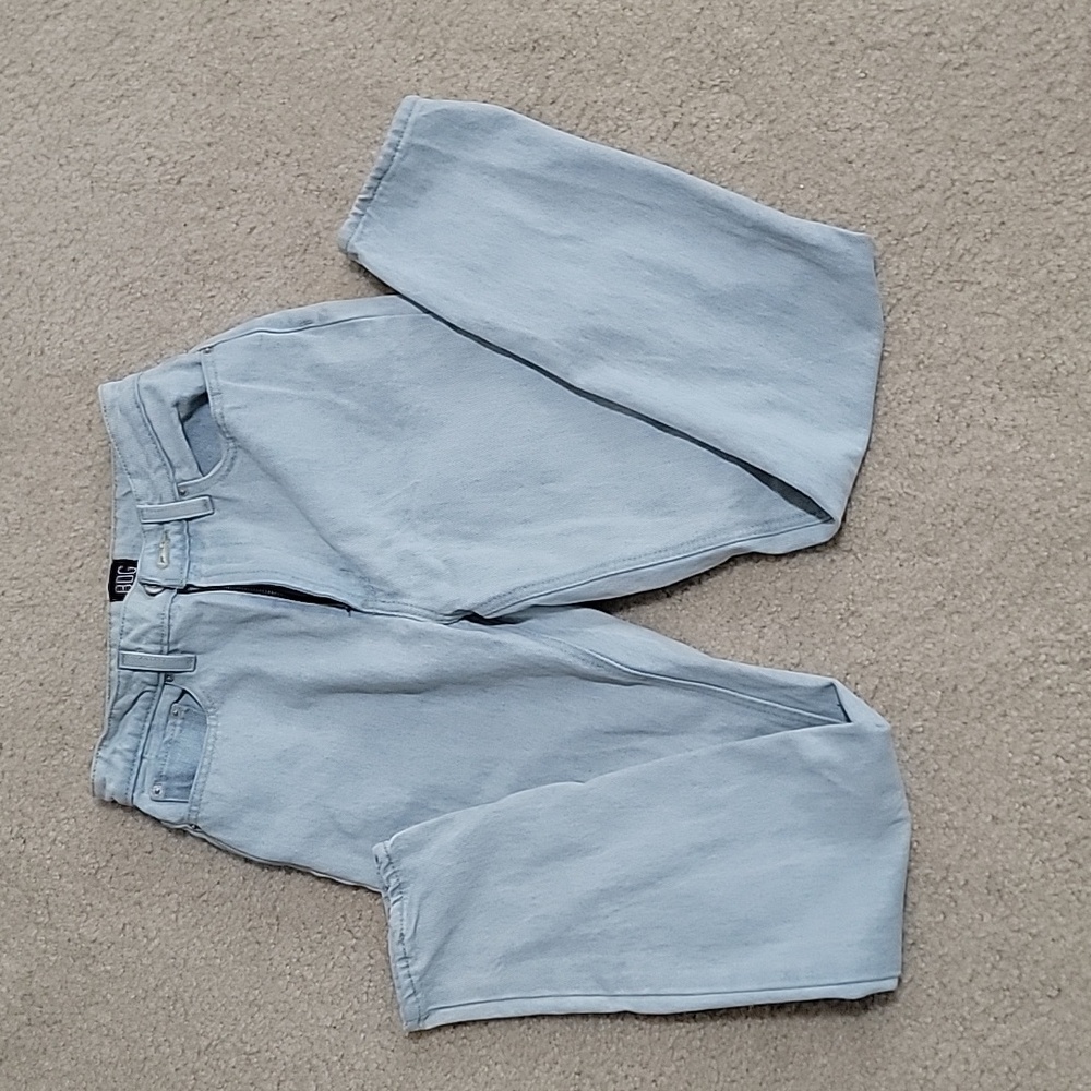BDG Mom High Rise jeans